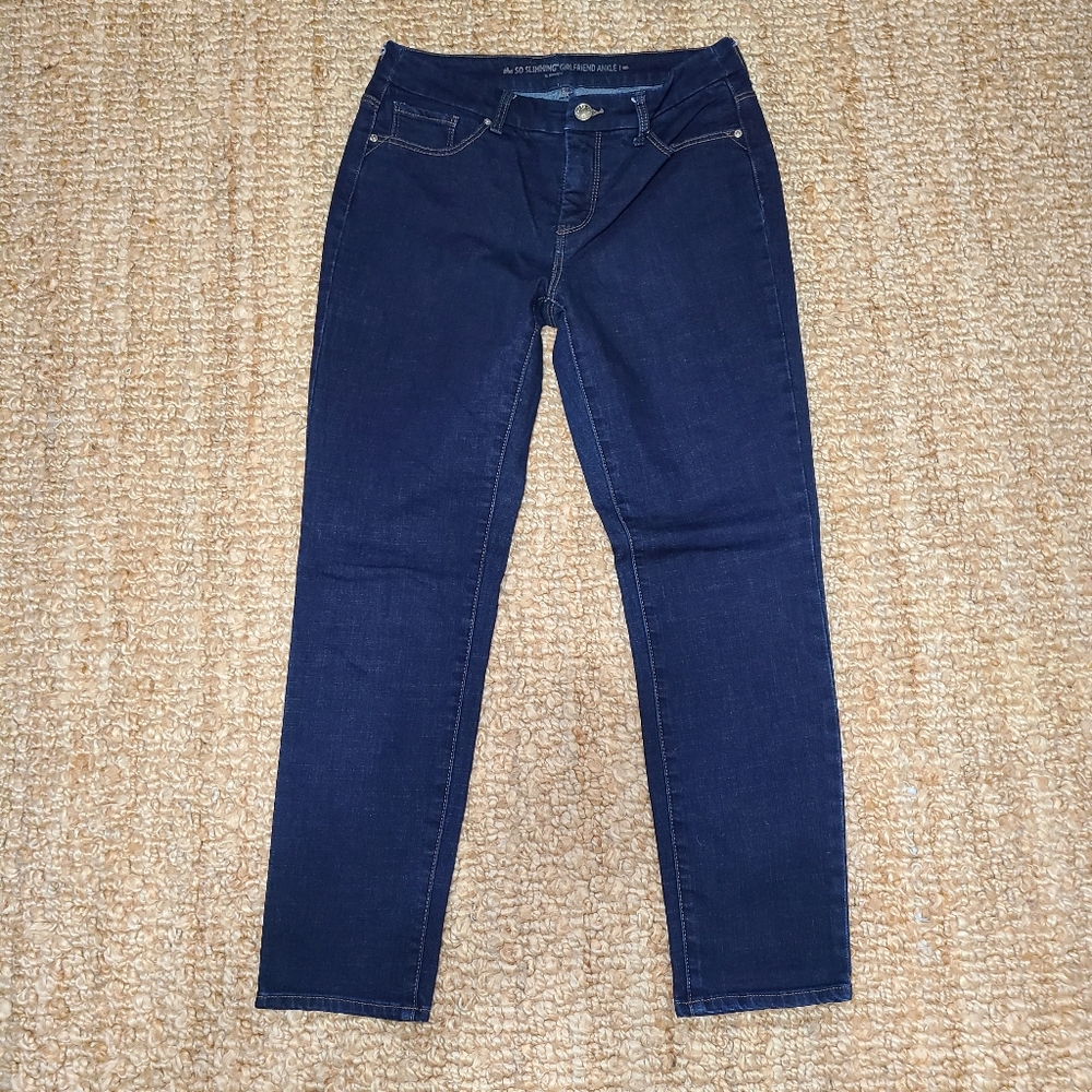 Chico's 00 So Slimming Girlfriend Ankle, worn with no major flaws